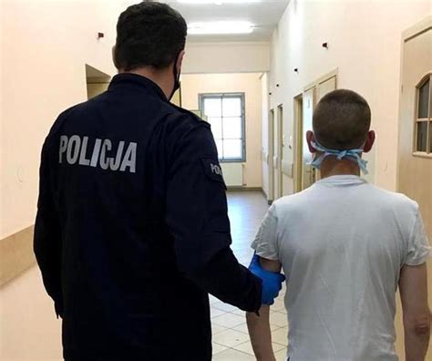 Szczytno włamali się do sklepu Podawali się za policjantów Olsztyn