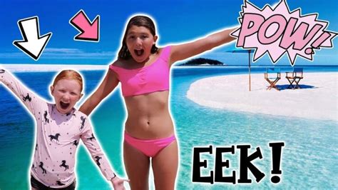 8 Hot Sexy Isabelle Ingham Bikini Pics