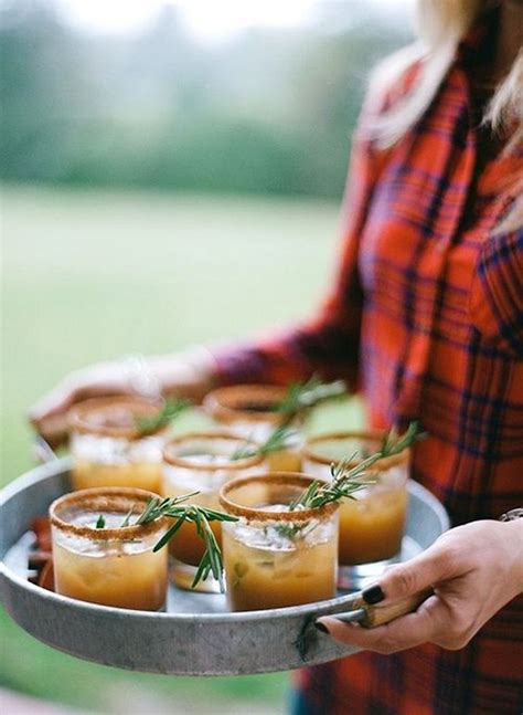 25 Beautiful And Fun Fall Wedding Ideas Deer Pearl Flowers