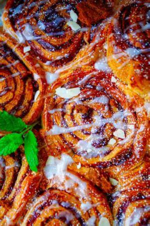 Croissant Rolletjes Met Aardbeien En Speculaas Snel Makkelijk En Lekker