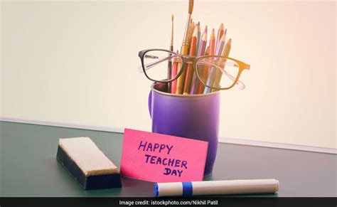 Teachers' Day 2018: 5 Interesting Gift Ideas for a Teacher Who Is Fond ...