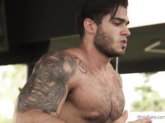 Uncut Nude Guy On Treadmill ThisVid