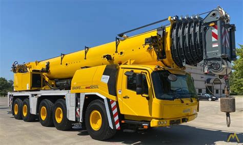 Grove GMK5250L 300 Ton All Terrain Crane For Sale Hoists Material