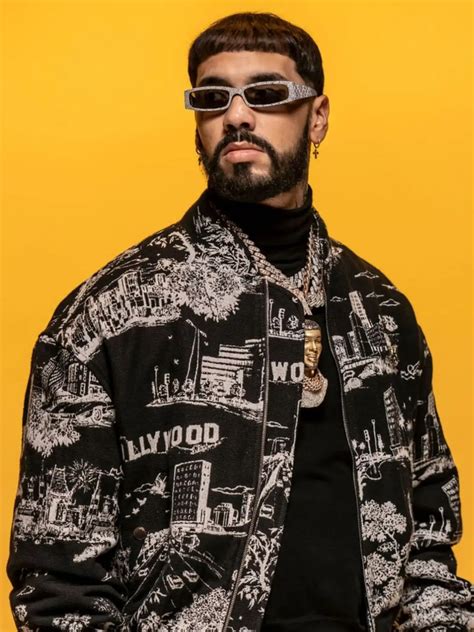 Anuel AA Outfits Estilo Moda Ropa