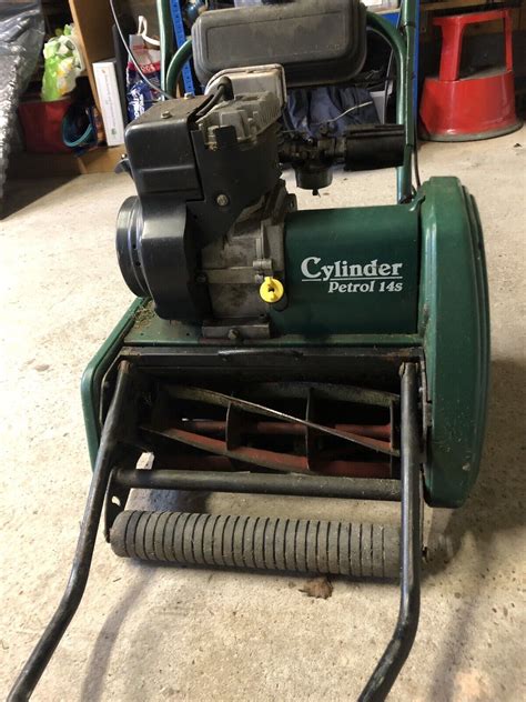 Qualcast Suffolk Punch S Self Propelled Petrol Cylinder Lawnmower Ebay