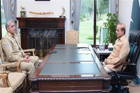 Coas Gen Qamar Javed Bajwa Meets Pm Shehbaz Sharif