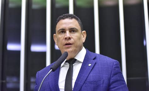 Deputado Da Vitória é reconduzido como coordenador da bancada federal