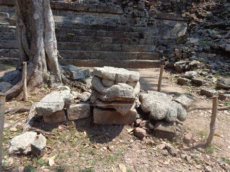 Copán Ruins: Discover the History and Culture of the Mayas