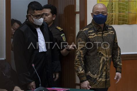 Sidang Dakwaan Teddy Minahasa Antara Foto