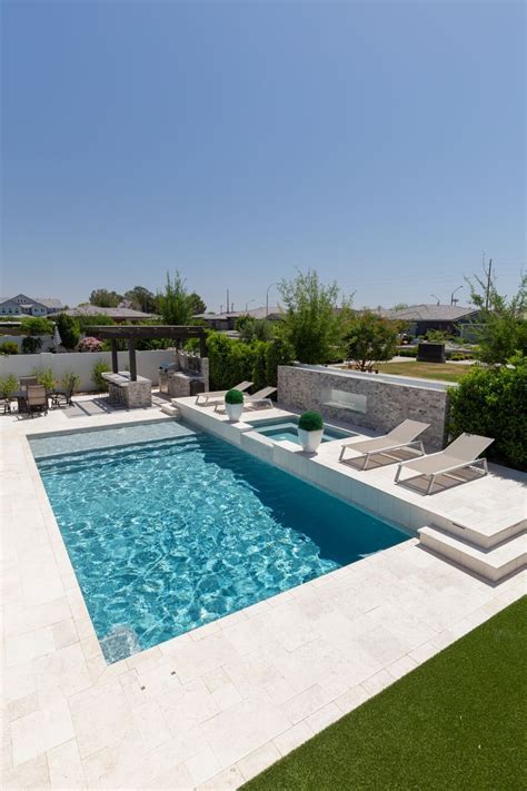 StoneScapes Regular Pebbles Aqua White Pool Finish