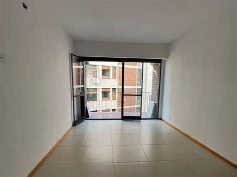 Departamento Venta 2 ambientes 1973 años con balcón 42m2 Juan José