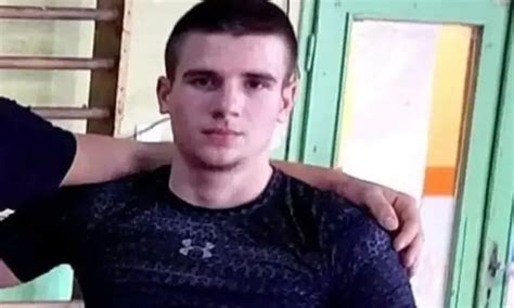 18-годишният Никола Райчев, който намушка смъртоносно 21-годишния Ангел ...