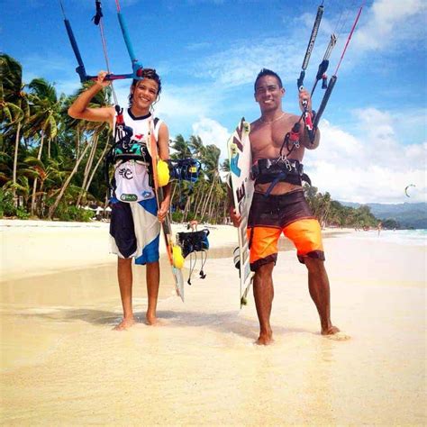 Kitesurfing in Boracay, Philippines - Kitespot guide & map // Kiterr.com