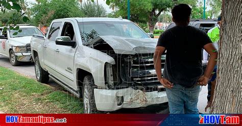 Hoy Tamaulipas Adulto Mayor Se Estrella Contra Arbol En Nuevo Laredo