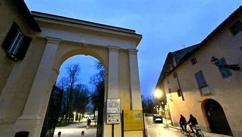 Parco Ducale Tornano A Splendere Due Accessi Storici Foto La