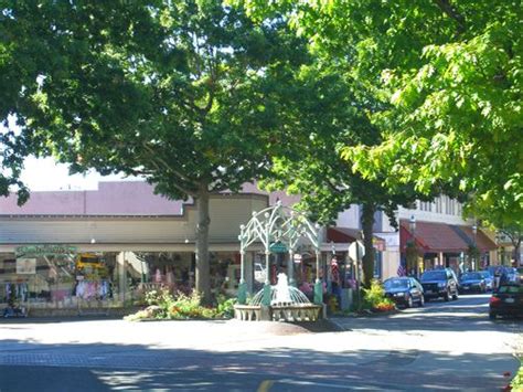 Downtown Edmonds Wa From The Citys Signature Fountain On Fifth Avenue