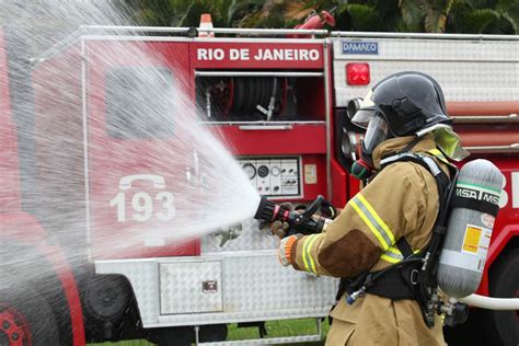 Concurso Bombeiros qual limite de idade Vagas abertas para nível