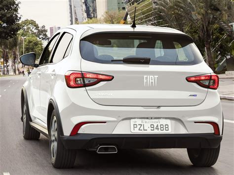 Fiat Argo Pre Os Itens De S Rie Consumo E Performance