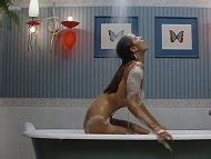 Naked Nadia Farès in Poliziotti