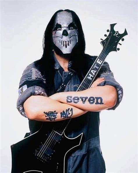 Pin By Adam Horn On Mick Thomson Mick Thomson Slipknot Heavy Metal