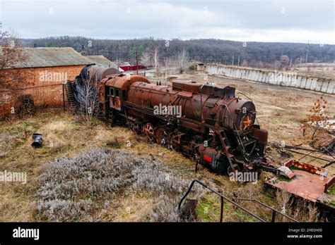 Abandoned Steam Locomotive Hi Res Stock Photography And Images Alamy