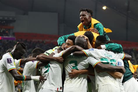 FIFA World Cup Senegal Down Ecuador To Reach Last 16 Pakistan Observer