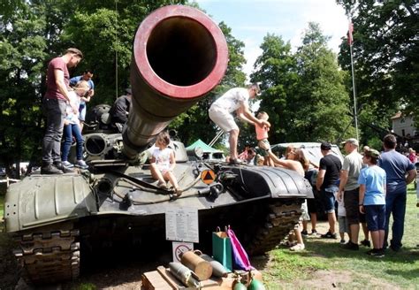 Piknik Militarny w Drzonowie w Święto Wojska Polskiego Zobacz program