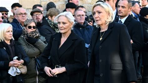 Mort De Jean Marie Le Pen Sa Famille Rassembl E La Trinit Sur Mer