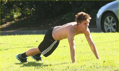 Patrick Schwarzenegger Shirtless Run Photo Patrick