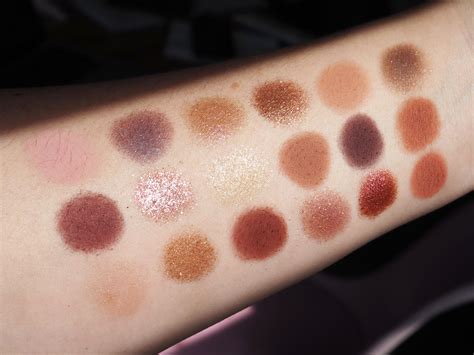 HUDA Naughty Nude Eyeshadow Palette Review Swatches Eye Looks Laura Louise Makeup Beauty