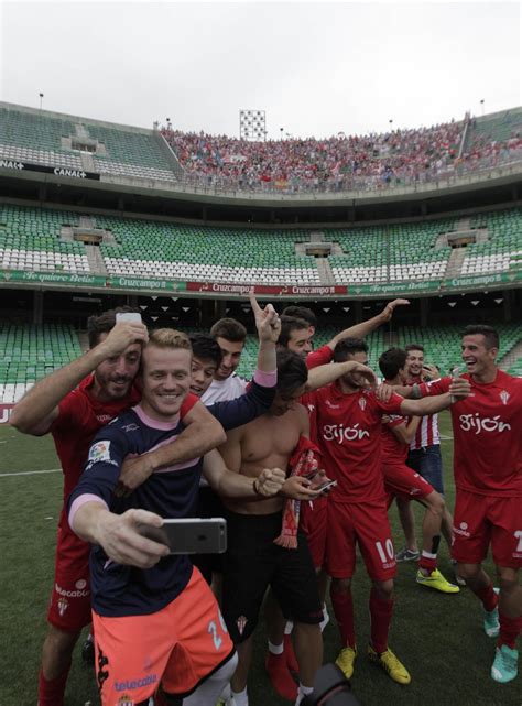 Ascenso del Sporting de Gijón Alegría de Primera AS