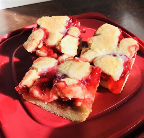 Cherry Pie Crumble Bars