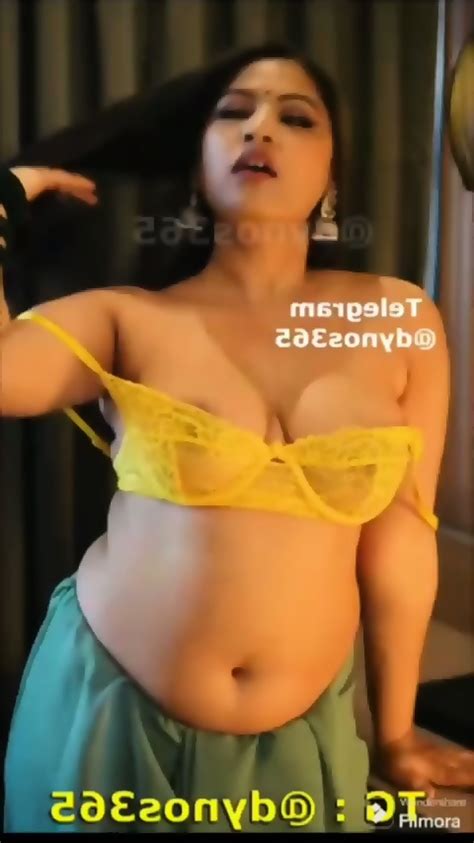 Desi Bhabi Naked Show Hot Pussy