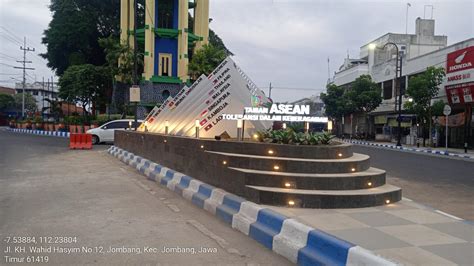 Tingkatkan Kawasan Perkotaan DLH Jombang Tuntaskan Proyek RTH Wacana