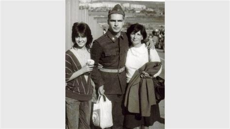 Жени Калканджиева за първи път показа красивия си брат - генът си е ген ...
