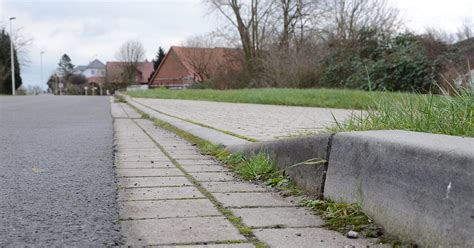 Rger Am K Nigsacker Stadt Baut Stra E Aus Anlieger Sollen Zahlen