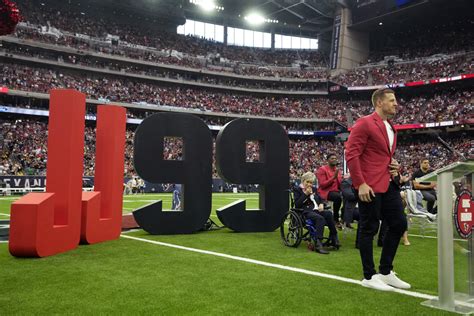 Former Texans Star Jj Watt Inducted Into Team S Ring Of Honor