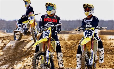 SUZUKI ANNOUNCES TEAMS FOR 2022 SUPERCROSS SEASON WITH TWISTED TEA AND