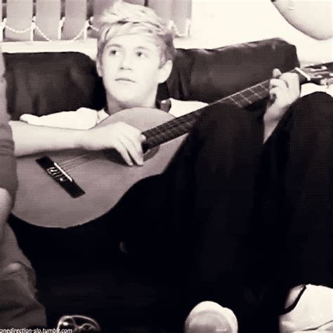 Harry Styles y TU Novia de la mafia HOT Página