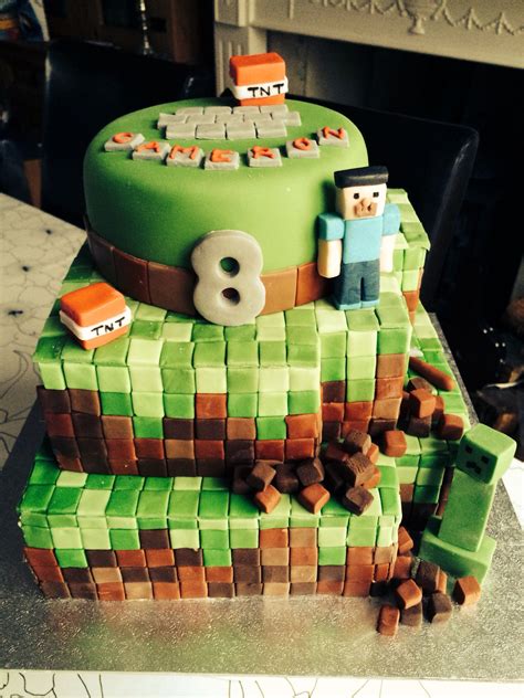 Minecraft Birthday Cake