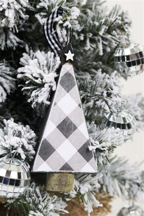 Fabulous Farmhouse Diy Wooden Christmas Tree Projects The Cottage Market