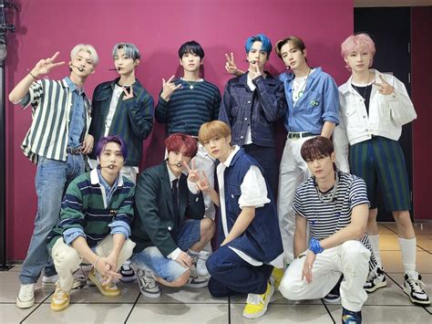 더보이즈the Boyz On Twitter 📸 더보이즈 쇼음악중심 무대완료💙 쇼음악중심에서 받은 1위‼️🏆🫢 1206배 행복한 더보이즈를 만들어 주셔서