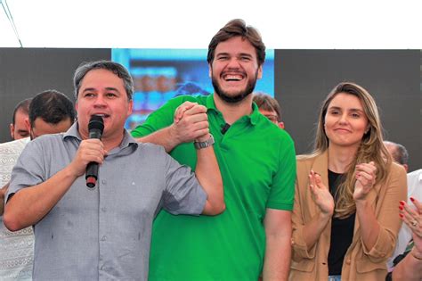 Senador Efraim Entrega Reforma De Ubs Ao Lado Do Prefeito Bruno Cunha