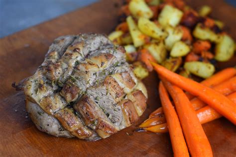 Mediterrane Keuken Malse Lamsbout Met Winterwortelen Uit De Oven