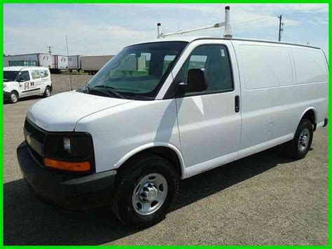 Chevrolet Express 2500 2007 Van Box Trucks