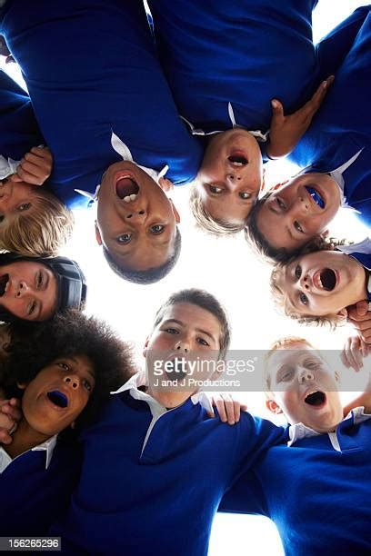 Rugby Scrum Kids Fotografías E Imágenes De Stock Getty Images