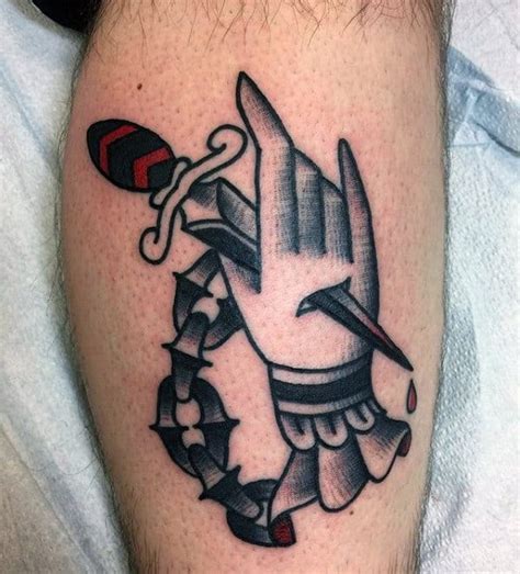 60 Traditional Hand Tattoo Designs For Men - Retro Ideas