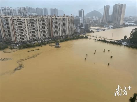 清远韶关雨有点猛，多地发布暴雨预警！遇到暴雨怎么办？局部大雨信号