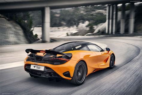 2024 Mclaren 750s Coupe - Vivie Tricia