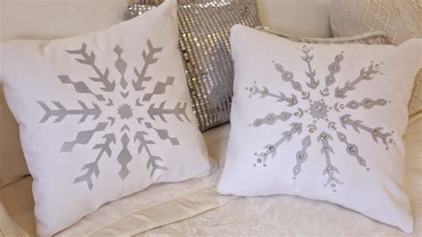 DIY Snowflake Pillow Schneeflocken basteln Kissen decken Kissen nähen